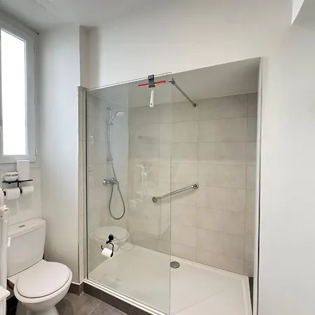 Un Rez De Jardin En Plein Centre Апартаменты Канны